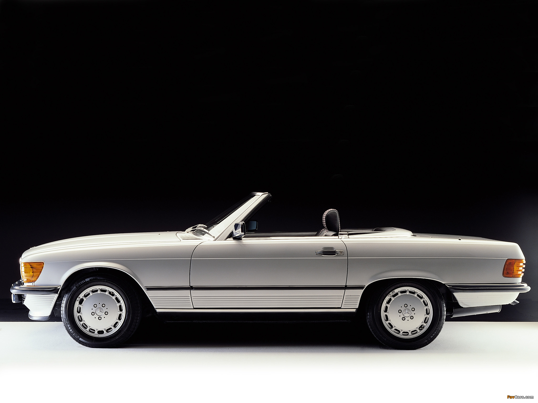 Mercedes-Benz SL-Klasse (R107) 1971–89 photos (2048 x 1536)