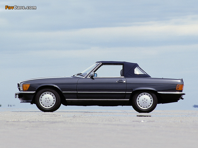 Mercedes-Benz 500 SL (R107) 1980–85 images (640 x 480)