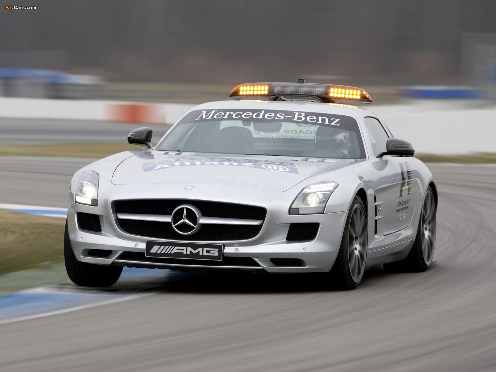 Mercedes-Benz SLS 63 AMG F1 Safety Car (C197) 2010–12 wallpapers (1600 x 1200)