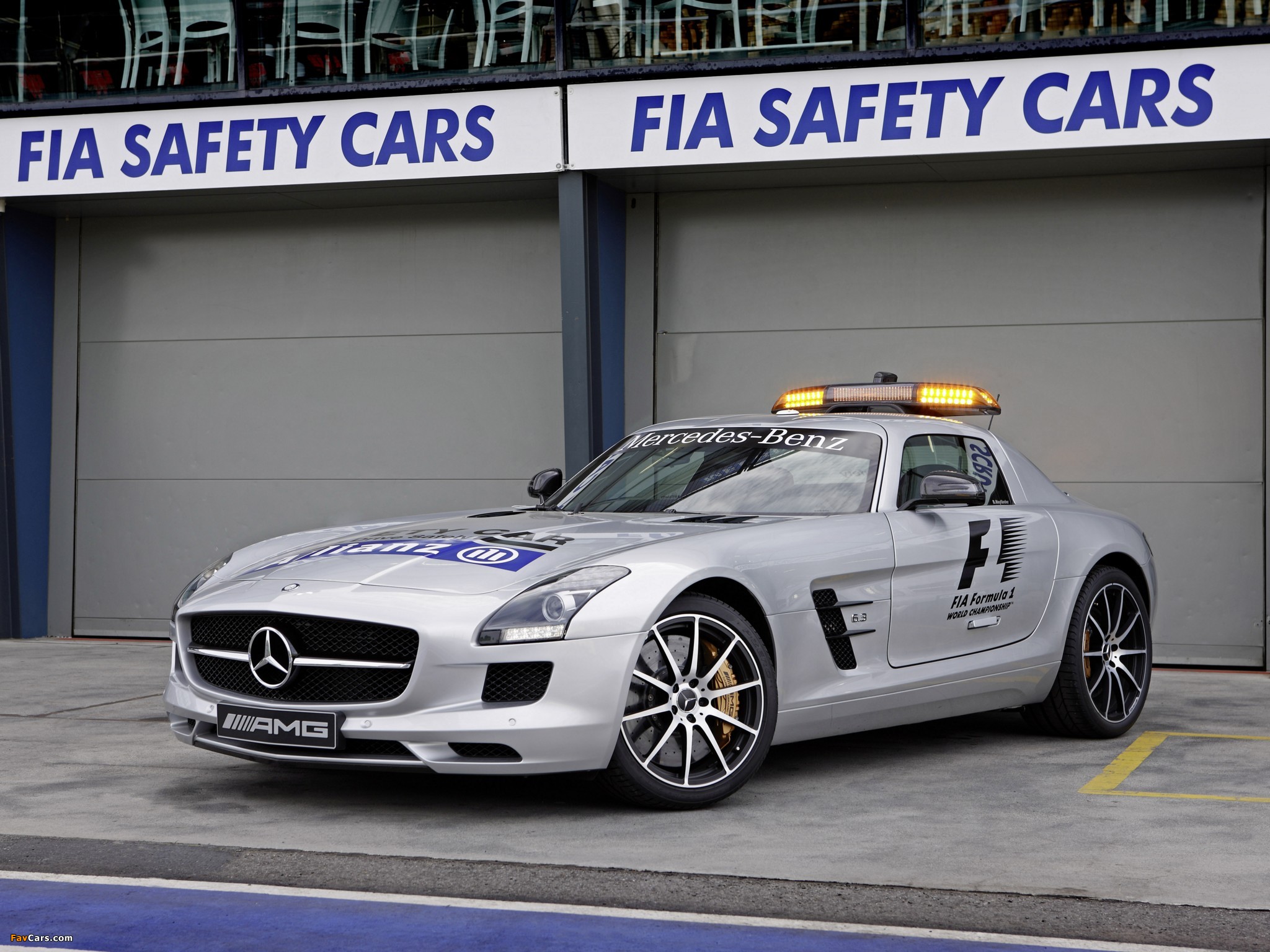 Pictures of Mercedes-Benz SLS 63 AMG GT F1 Safety Car (C197) 2013 (2048 x 1536)