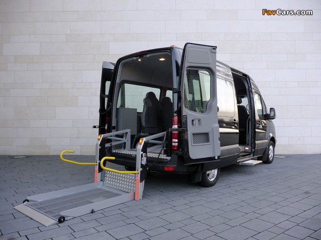Images of Mercedes-Benz Sprinter Mobility 23 (W906) 2006–13 (640 x 480)