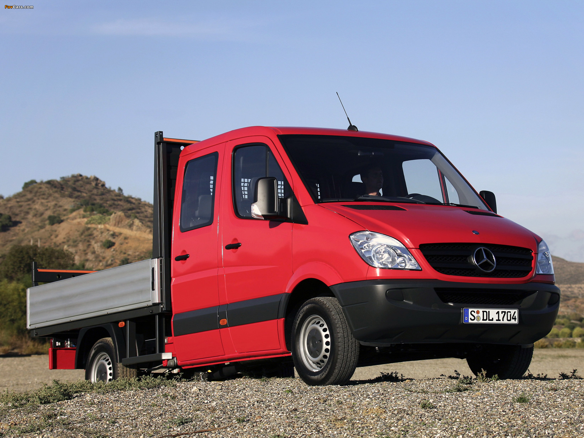 Mercedes-Benz Sprinter Double Cab Dropside (W906) 2006–13 wallpapers (2048 x 1536)