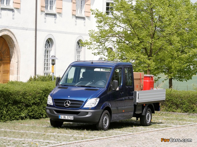Mercedes-Benz Sprinter Double Cab Dropside (W906) 2006–13 wallpapers (640 x 480)