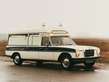 Mercedes-Benz 220 D/8 Ambulance by Visser (VF115) 1968–73 pictures