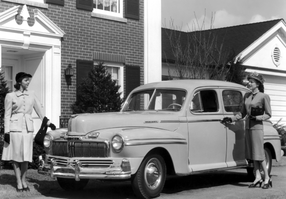 Mercury 4-door Town Sedan (79M-73) 1947 photos