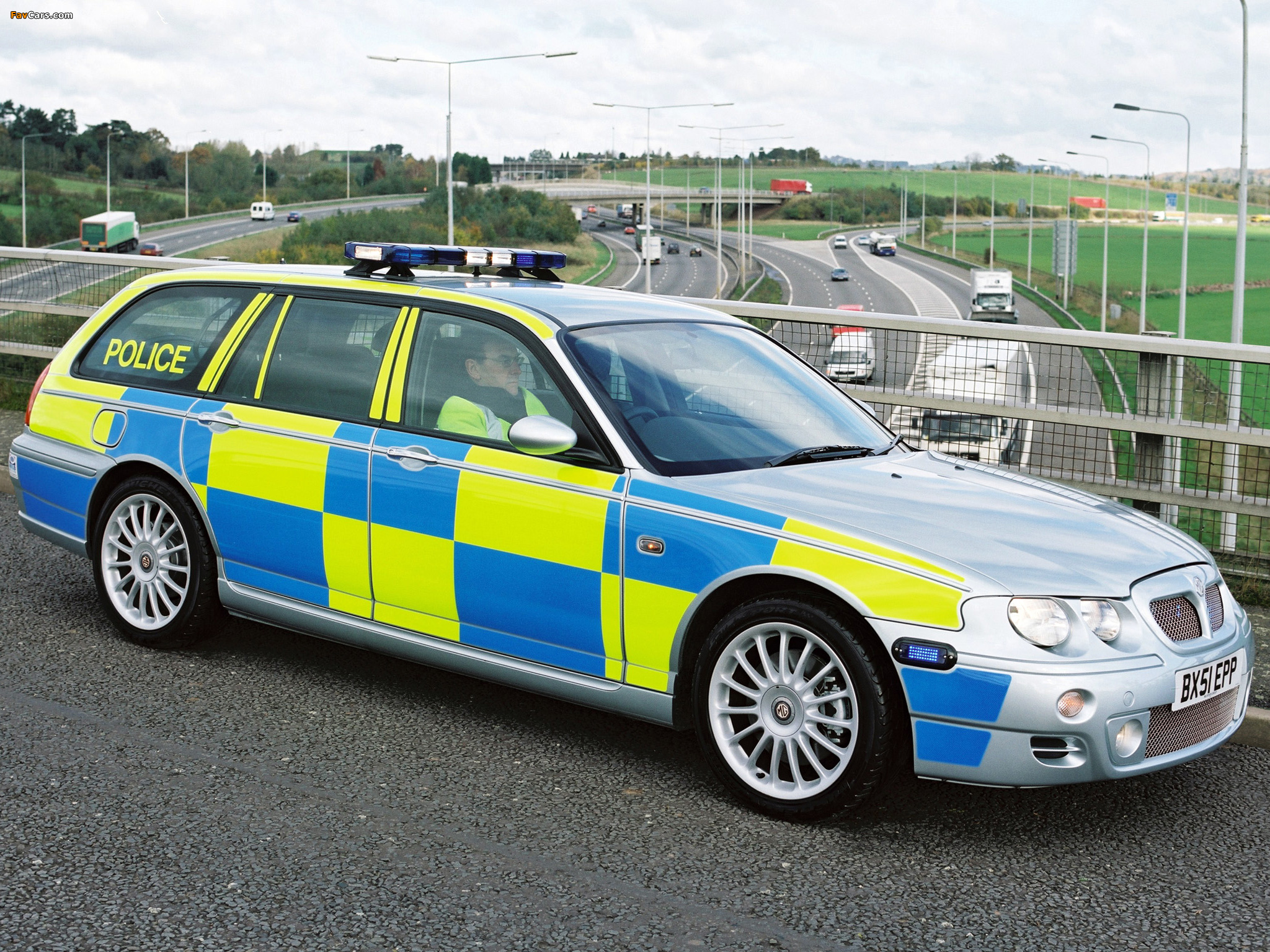 MG ZT-T Police 2001–03 wallpapers (2048 x 1536)