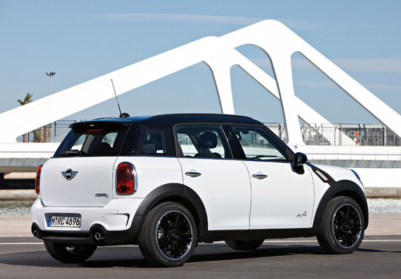 Mini Cooper S Countryman All4 (R60) 2010–13 wallpapers