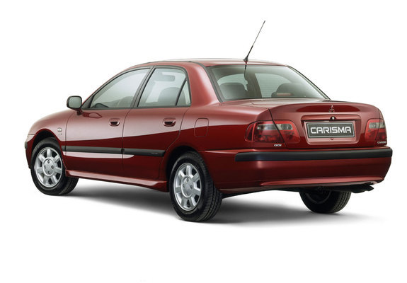 Photos of Mitsubishi Carisma Sedan 1999–2004