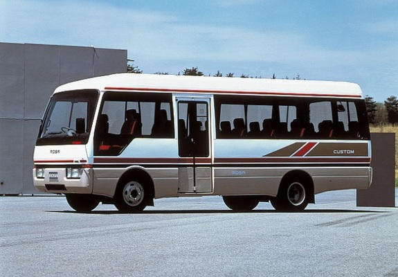 Pictures of Mitsubishi Fuso Rosa 1986–97