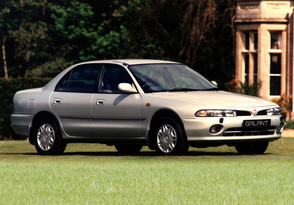 Images of Mitsubishi Galant Sedan UK-spec 1993–97