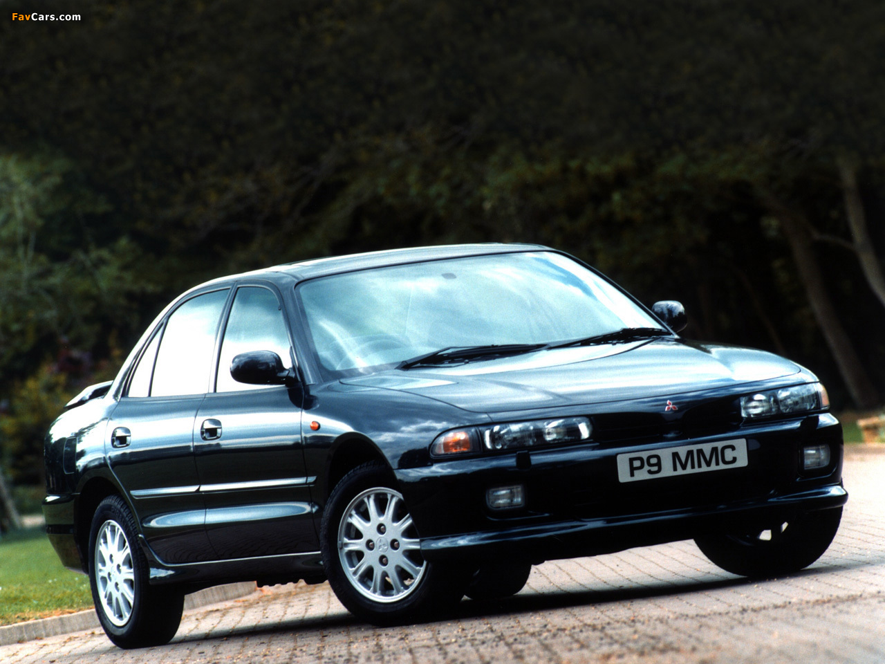 Mitsubishi Galant Sedan UK-spec 1993–97 images (1280 x 960)