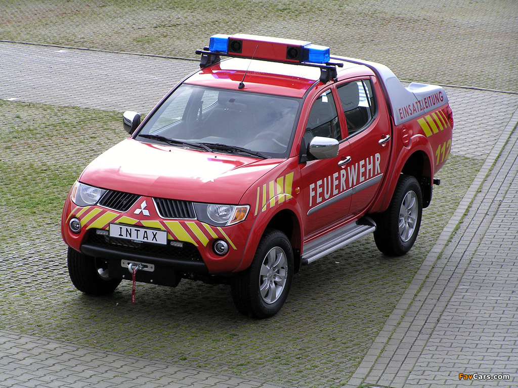 Mitsubishi L200 Double Cab Feuerwehr 2006–10 images (1024 x 768)