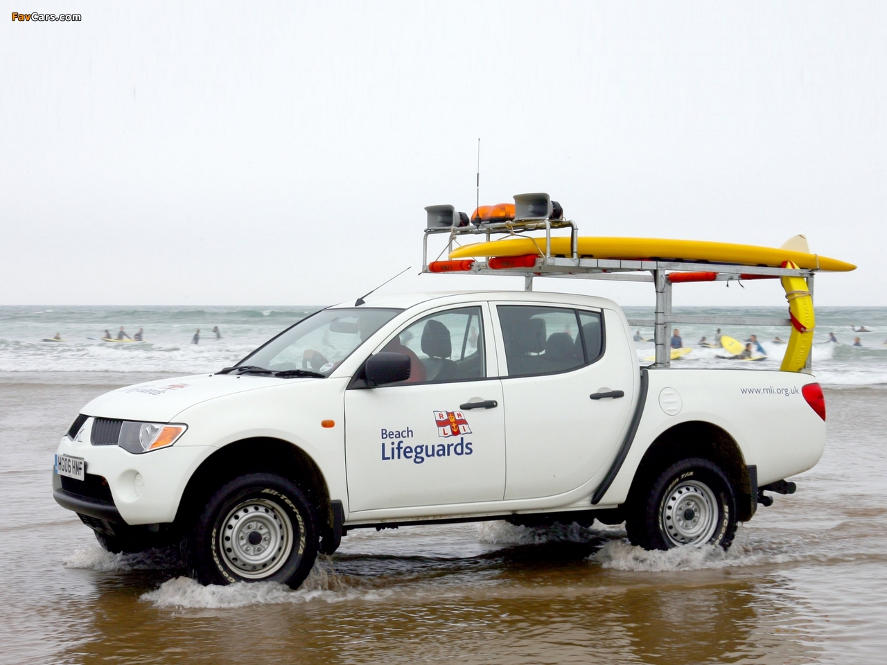 Mitsubishi L200 Beach Lifeguards 2006–10 photos (1280 x 960)