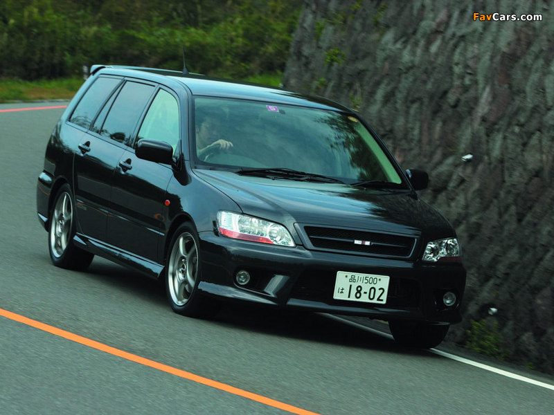 Mitsubishi Lancer Cedia Wagon Ralliart 2000–03 images (800 x 600)