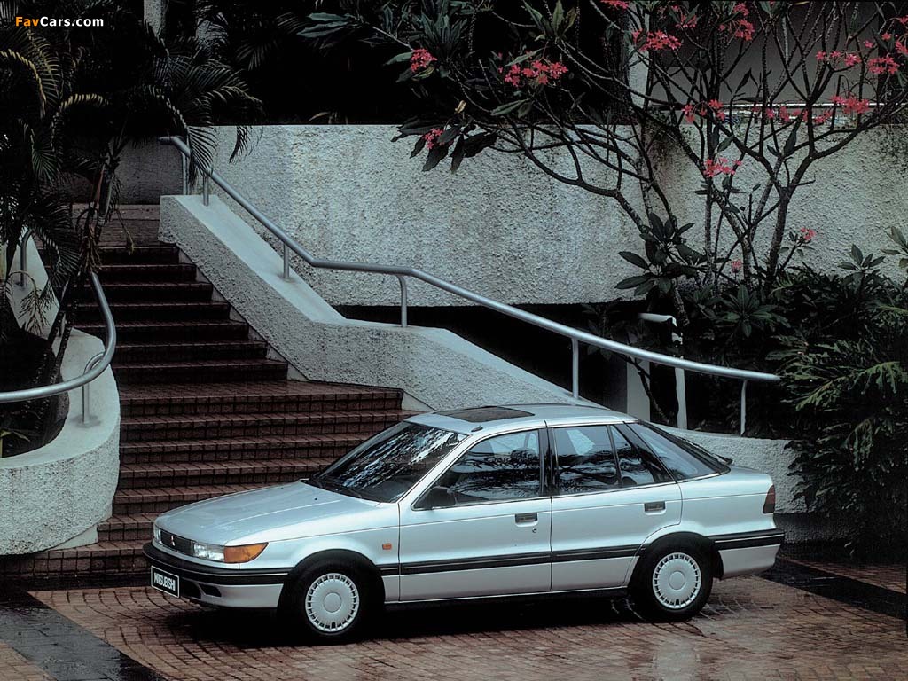 Mitsubishi Lancer Hatchback 1988–91 wallpapers (1024 x 768)