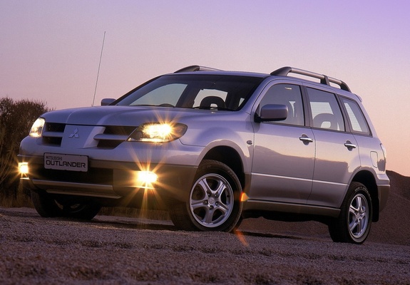 Pictures of Mitsubishi Outlander 2003–06