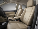 Pictures of Mitsubishi Outlander 2012