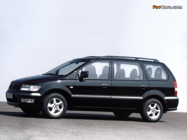 Pictures of Mitsubishi Space Wagon 1997–2003 (640 x 480)