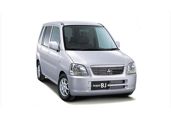 Images of Mitsubishi Toppo BJ 2001–03
