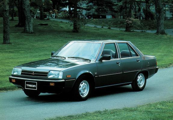 Images of Mitsubishi Tredia 1982–90