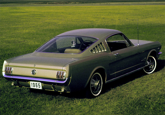 Mustang Fastback 1965 wallpapers