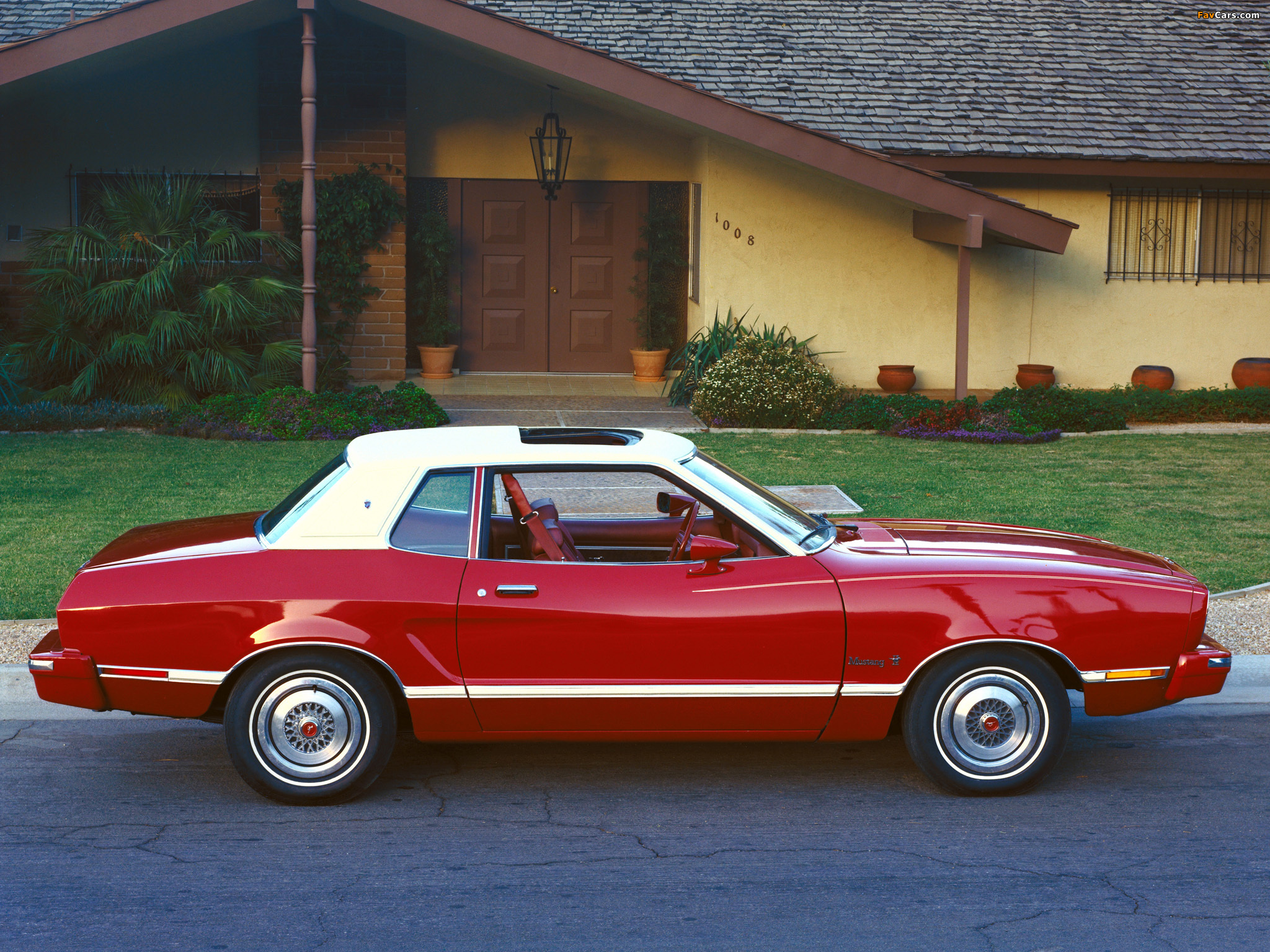 Купить старый форд. Форд Мустанг 1974. Ford Mustang 1974. Форд Мустанг 2 1974. Форд Мустанг 1974-1978.
