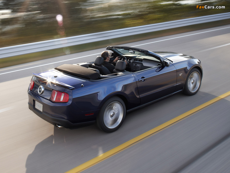 Images of Mustang GT Convertible 2009–12 (800 x 600)