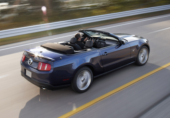 Images of Mustang GT Convertible 2009–12