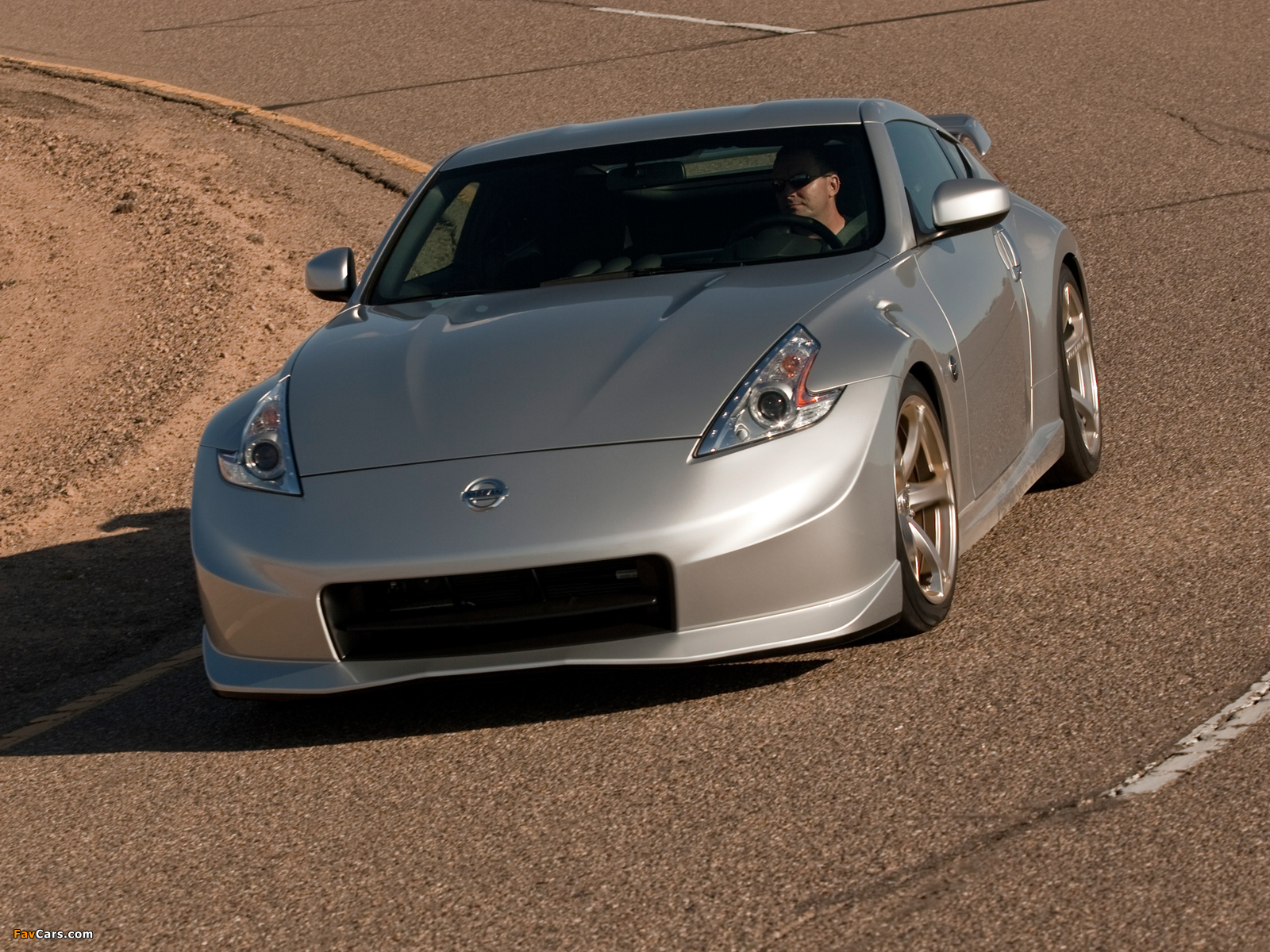 Images of Nismo Nissan 370Z 2009–12 (1600 x 1200)