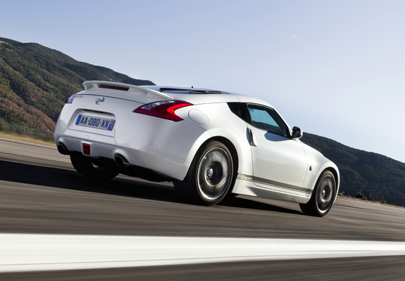 Nissan 370Z GT Edition 2011–12 wallpapers