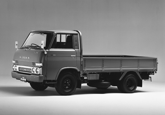 Nissan Caball Truck (C340) 1976–81 images