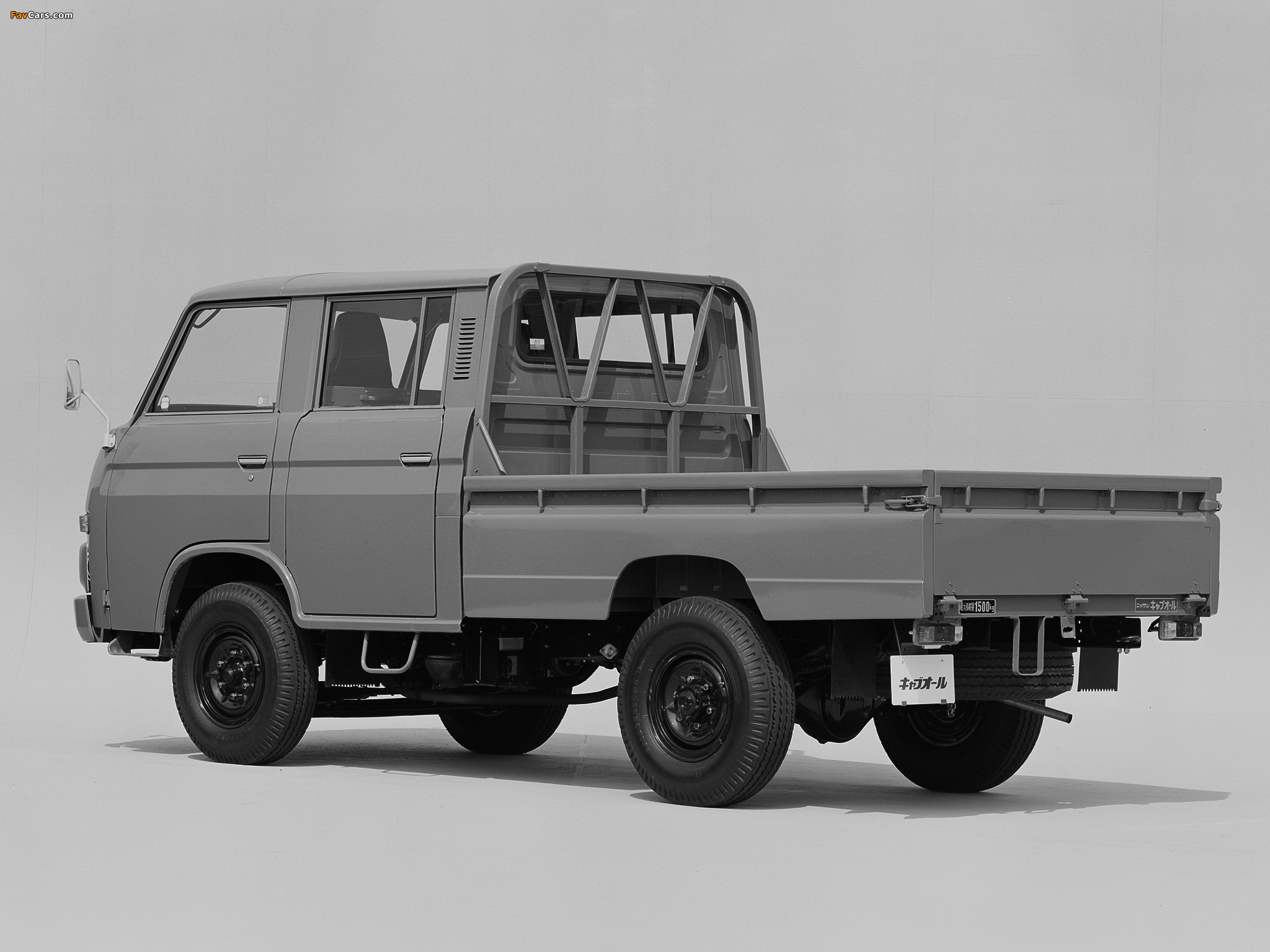 Nissan Caball Double Cab Truck (C340) 1976–81 images (2048 x 1536)