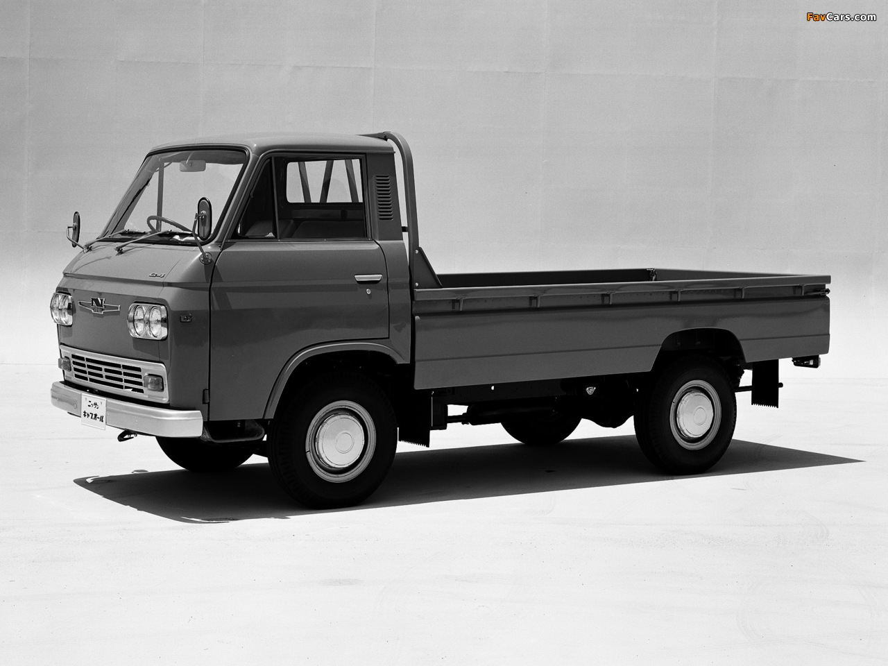 Photos of Nissan Caball Truck (C240) 1966–76 (1280 x 960)