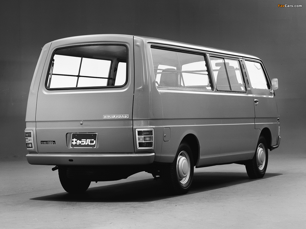 Photos of Nissan Caravan Long Van (E20) 1973–80 (1280 x 960)