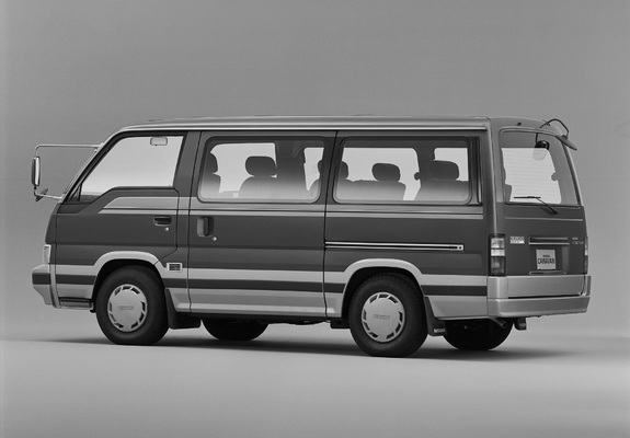 Pictures of Nissan Caravan Silk Road Planetaroof (E24) 1986–94
