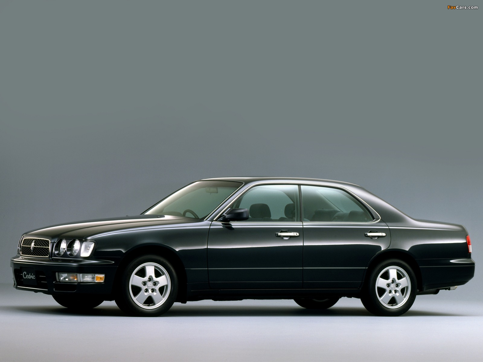 Pictures of Nissan Cedric Gran Turismo (Y33) 1995–97 (1600 x 1200)
