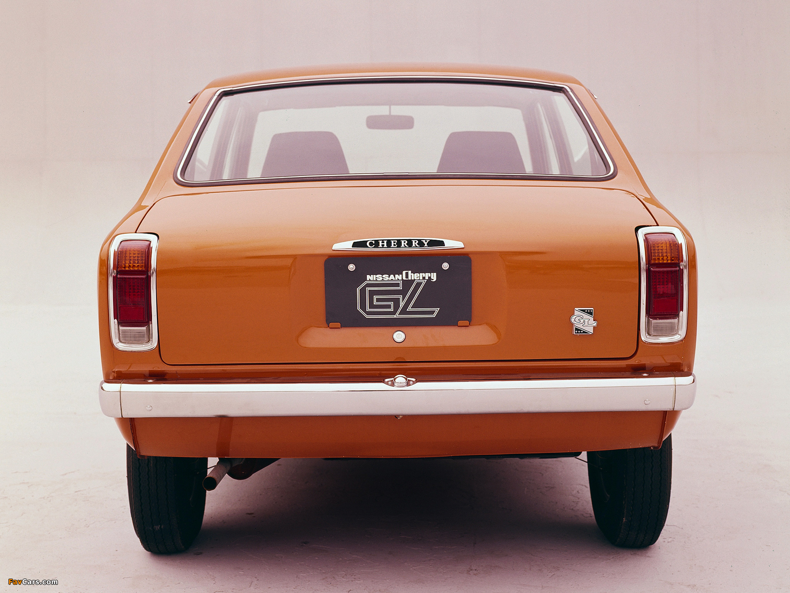 Nissan Cherry GL 2-door Sedan (E10) 1970–74 wallpapers (1600 x 1200)