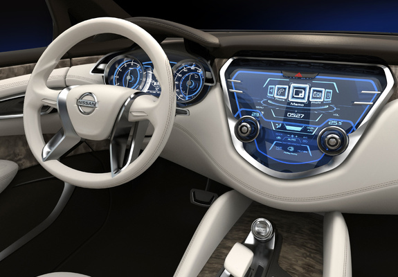Pictures of Nissan Resonance Concept 2013