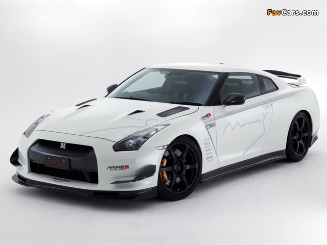Images of Mines R35 GT-R (R35) 2008–10 (640 x 480)