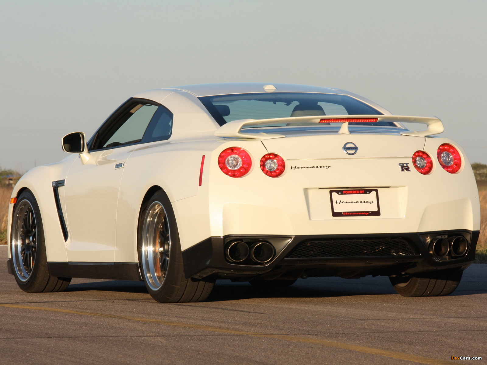 Pictures of Hennessey Nissan GT-R Godzilla 600 (R35) 2008 (1600 x 1200)