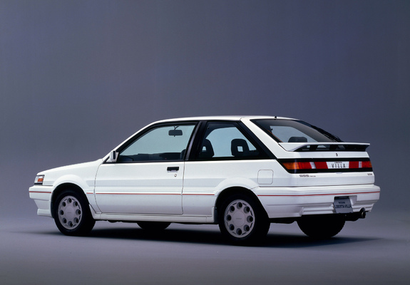 Nissan Liberta Villa SSS Hatchback (N13) 1986–90 photos
