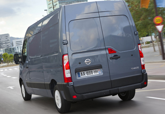 Pictures of Nissan NV400 High Roof Van 2010