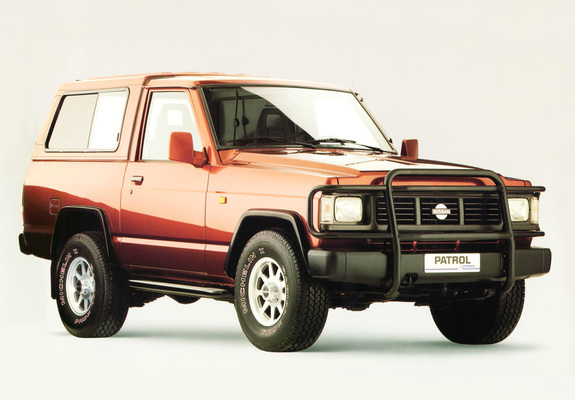 Nissan Patrol Hard Top (260) 1986–94 images