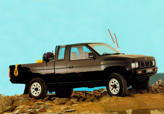 Images of Nissan Pickup 4WD King Cab (D21) 1992–97