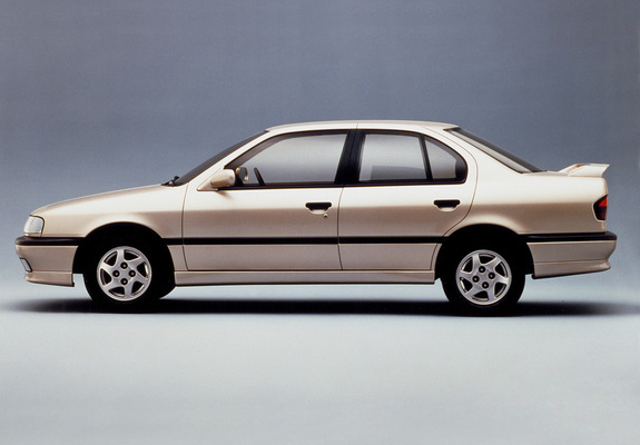 Nissan Primera Sedan (P10) 1990–95 wallpapers