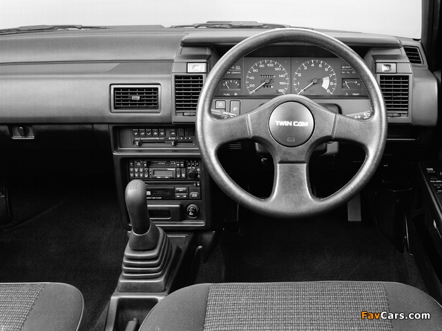 Nissan Pulsar 3-door (N13) 1986–90 images (640 x 480)