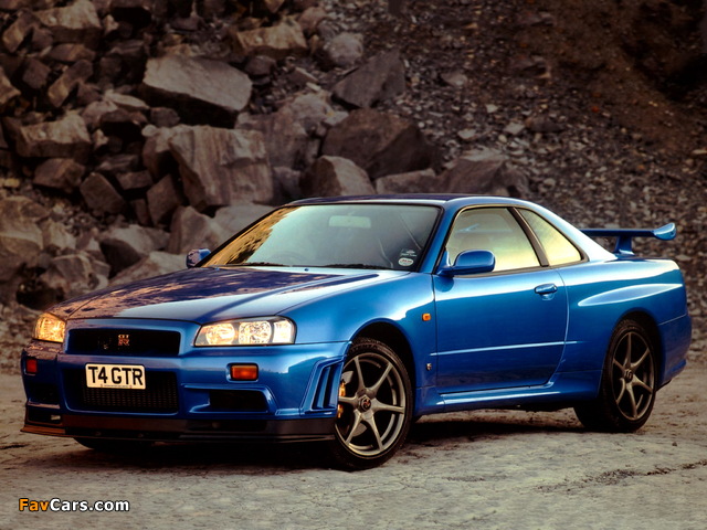 Nissan Skyline GT-R V-spec (BNR34) 1999–2002 photos (640 x 480)