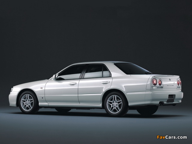 Nissan Skyline GT Sedan (ER34) 2000–01 wallpapers (640 x 480)