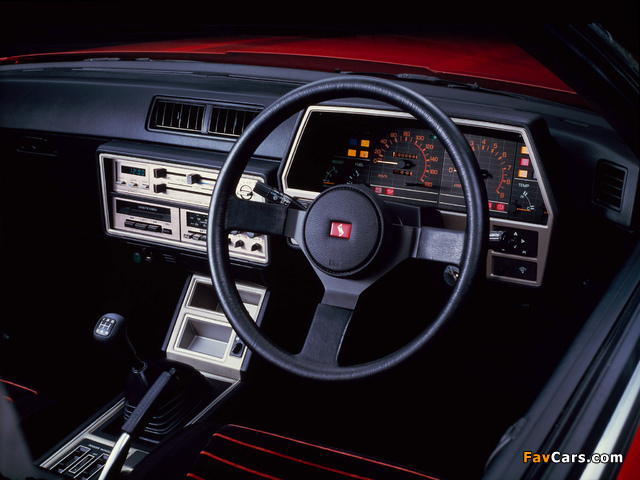 Photos of Nissan Skyline 2000 Turbo RS-X Coupe (KDR30XFT) 1983–85 (640 x 480)