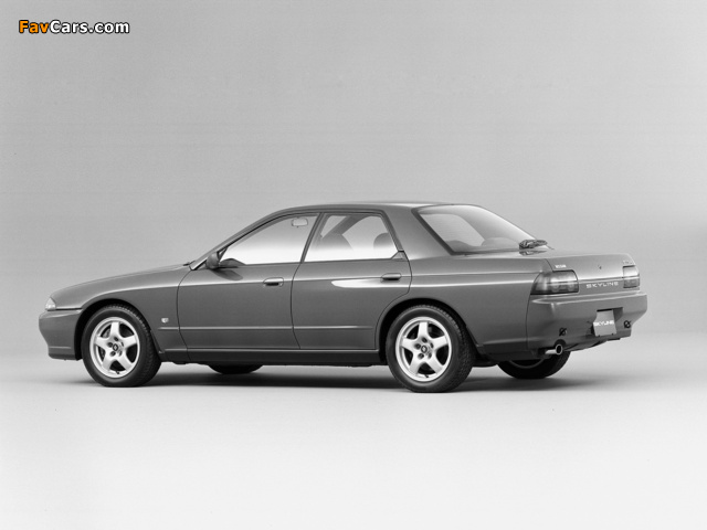 Pictures of Nissan Skyline GTS-T Sedan (RCR32) 1989–91 (640 x 480)